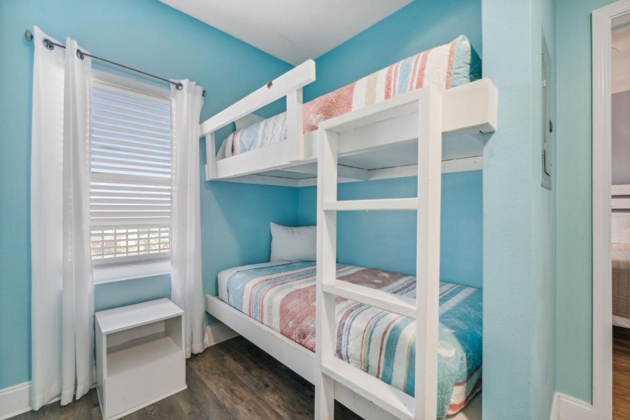 Sea-Renity At Laketown Wharf #1607 By Nautical Properties Panama City Beach Exterior photo