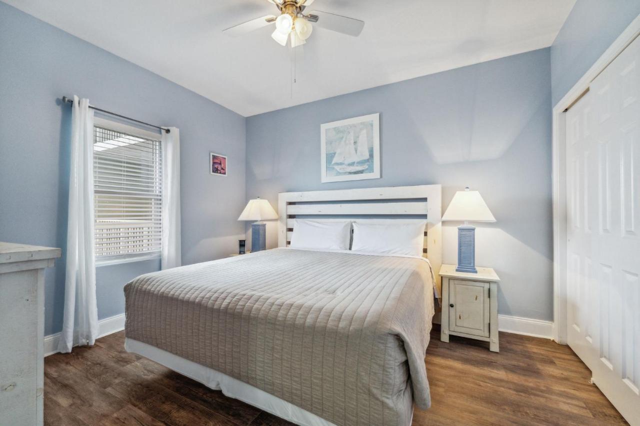 Sea-Renity At Laketown Wharf #1607 By Nautical Properties Panama City Beach Exterior photo